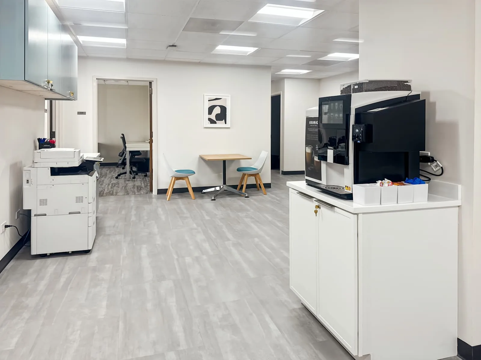 Regus IL, Des Plaines - River Rd, Kitchen, Des Plaines, IL