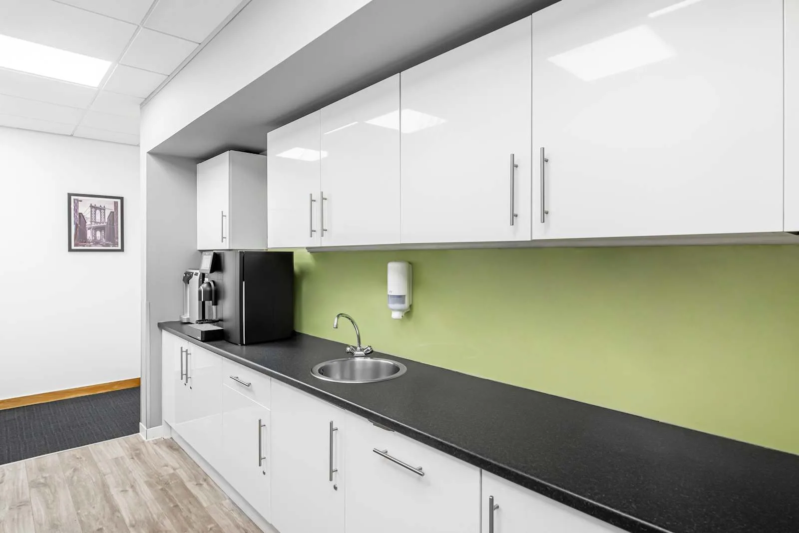Regus PLYMOUTH, Sutton Harbour, Kitchen, Plymouth