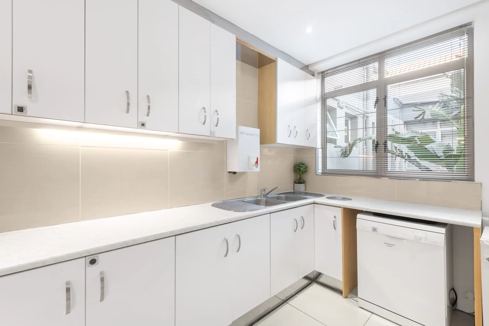 Regus PORT ELIZABETH, Harbour View, Kitchen, Port Elizabeth