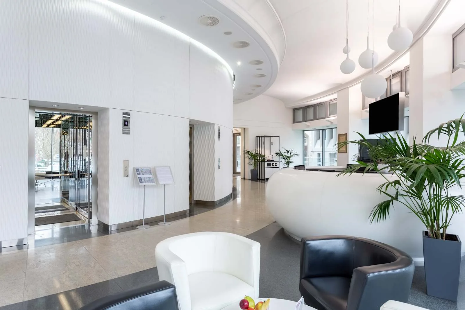 Regus Poznan, Okraglak, Réception, Poznań