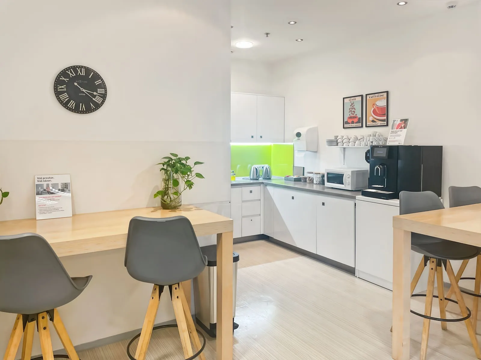 Regus PRAGUE, Empiria, Kitchen, Prague
