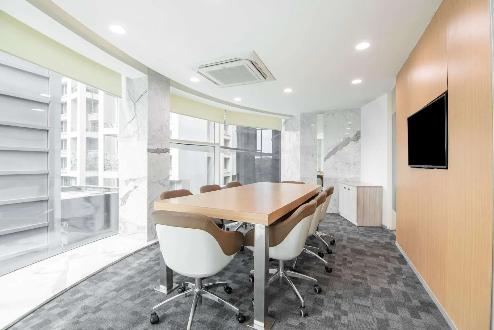 Regus PUNE, Kalyani Nagar, Meeting room for 8 people, Pune