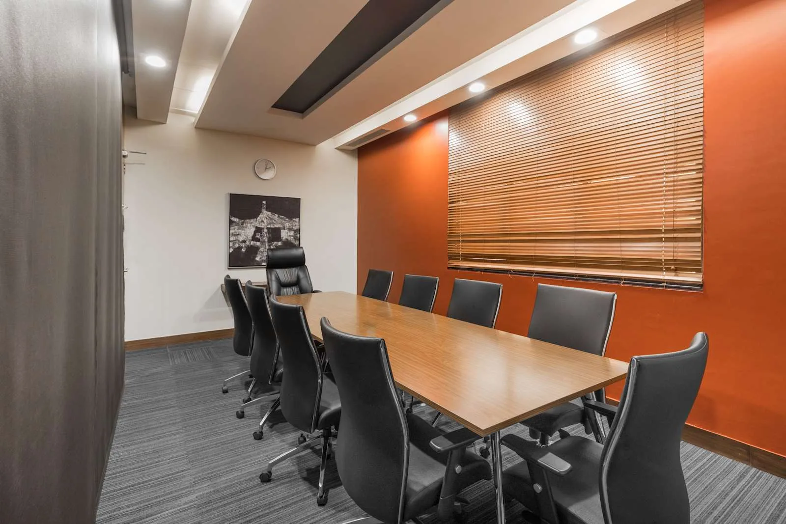 Regus PUNE, Magarpatta City, Meeting room for 10 people, Pune