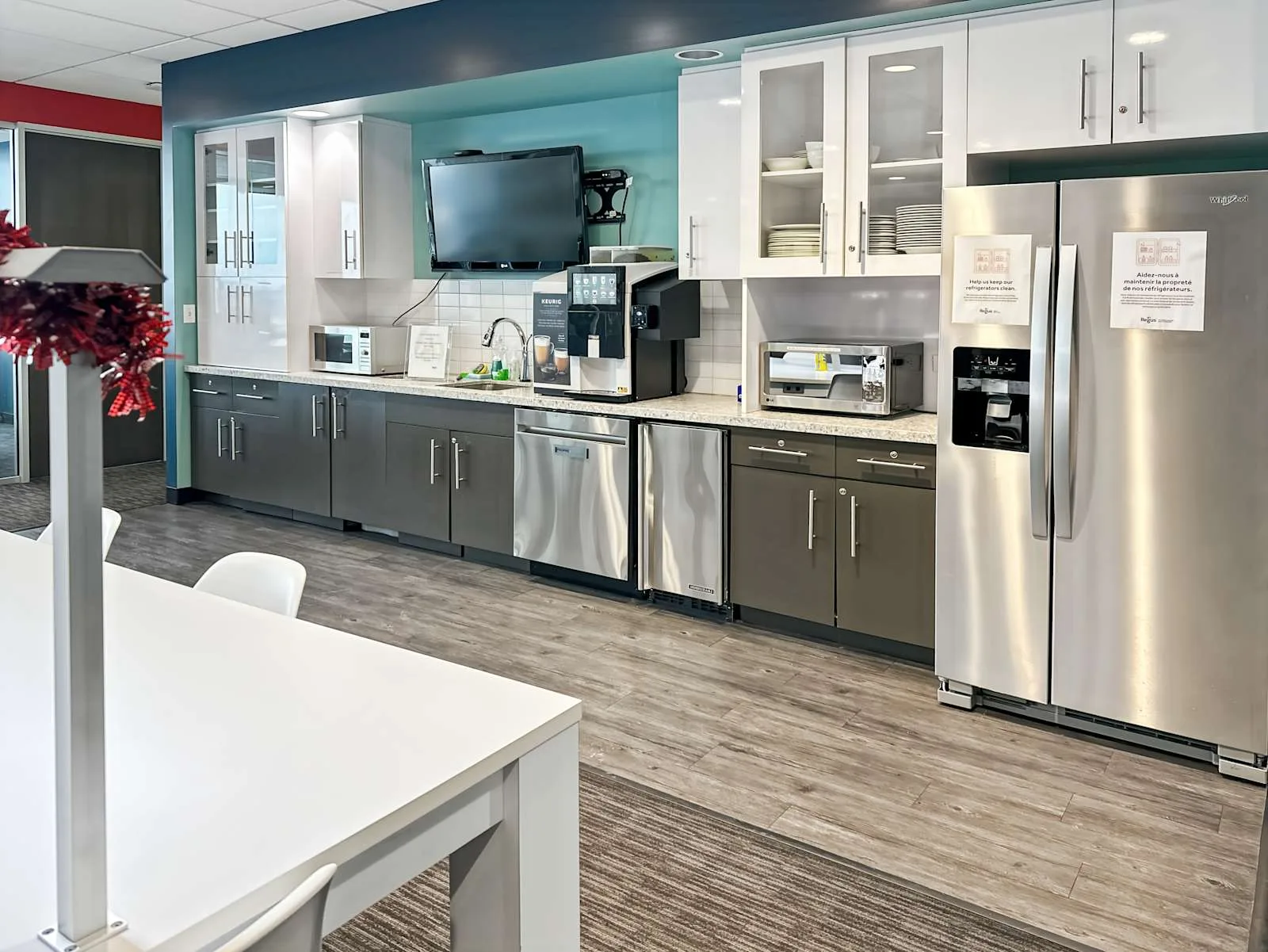 Regus QC, Laval - St. Martin, Kitchen, Laval, QC