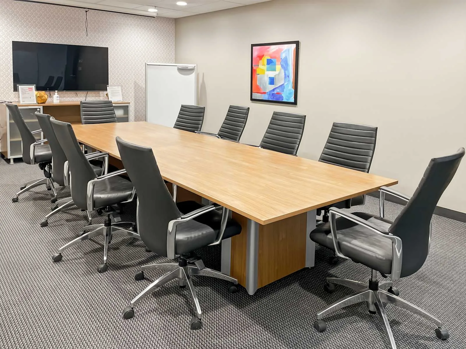 Regus QC, Quebec City - Lebourgneuf, Salle de réunion 10 personnes, Quebec City, QC