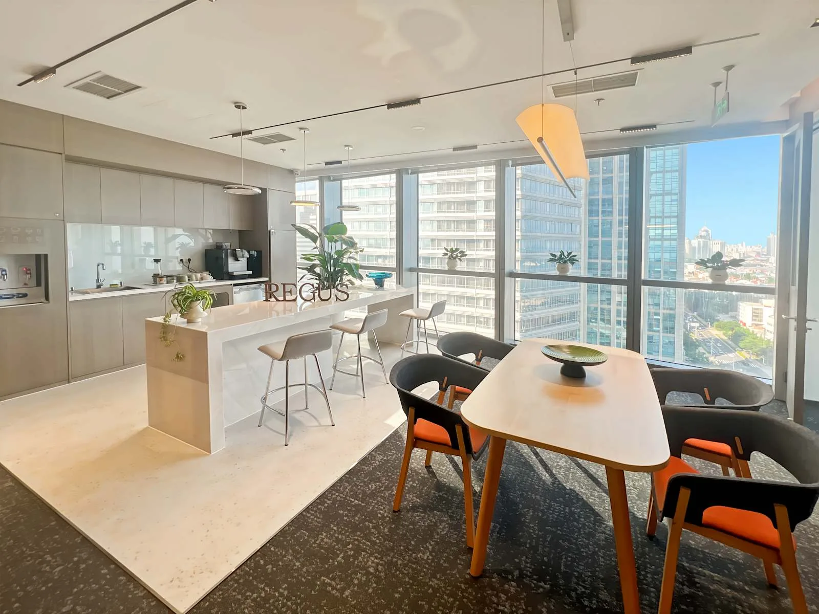 Regus Qingdao, Ocean Sky Center、厨房、青岛市