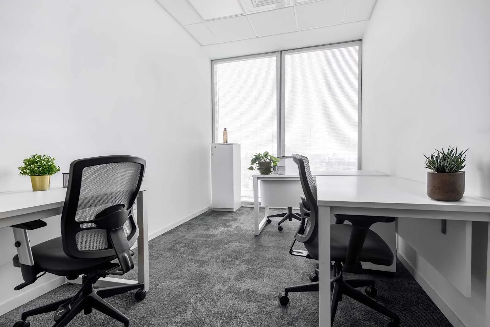 Regus RAMAT GAN, Atrium Tower, משרד פרטי עם 3 עמדות, רמת גן