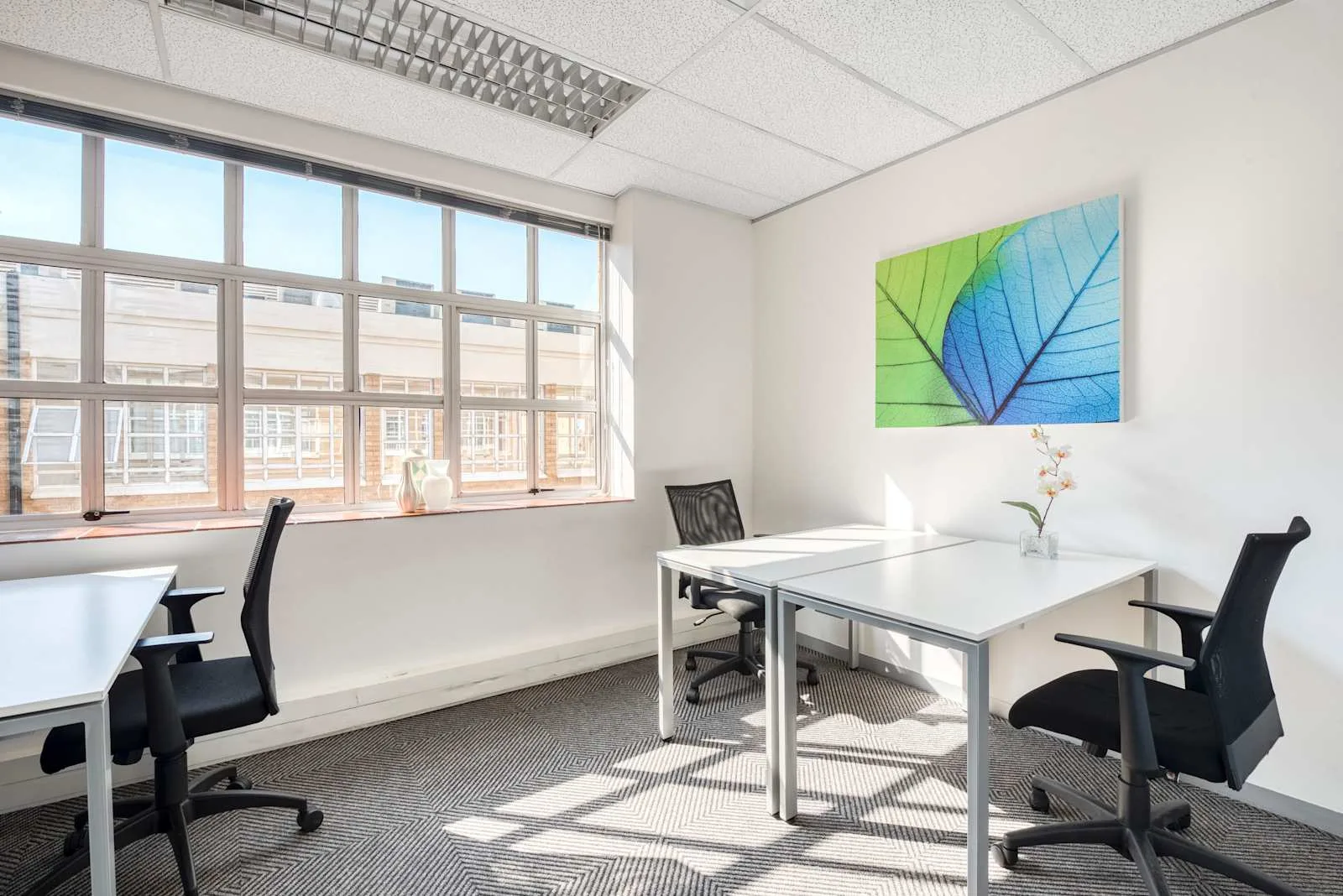 Regus RANDBURG, Surrey Avenue, Private office, 3 desks, Randburg