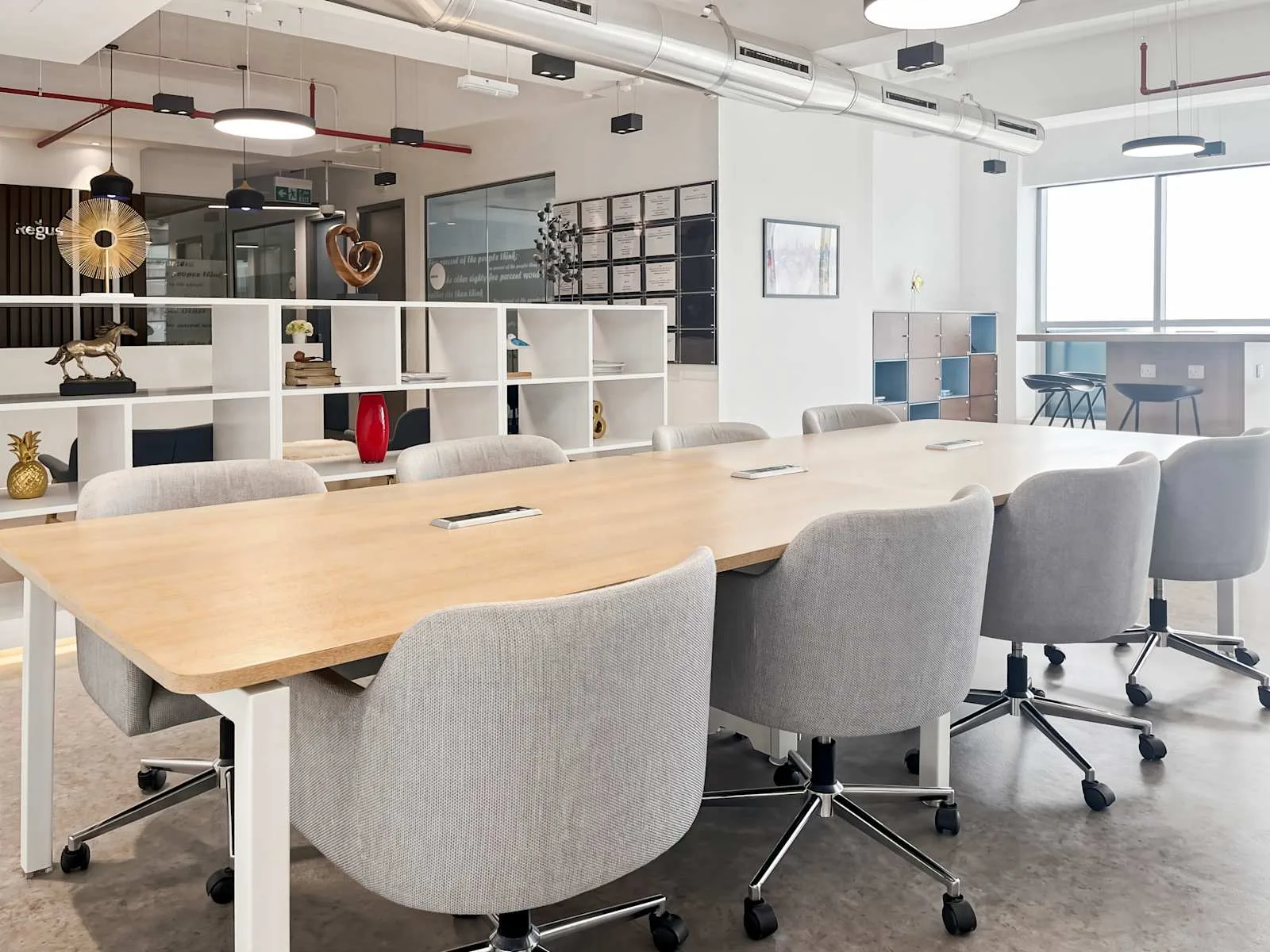 Regus RAS AL KHAIMAH, Julphar Tower RAK, Salle de réunion 10 personnes, Ras Al-Khaimah