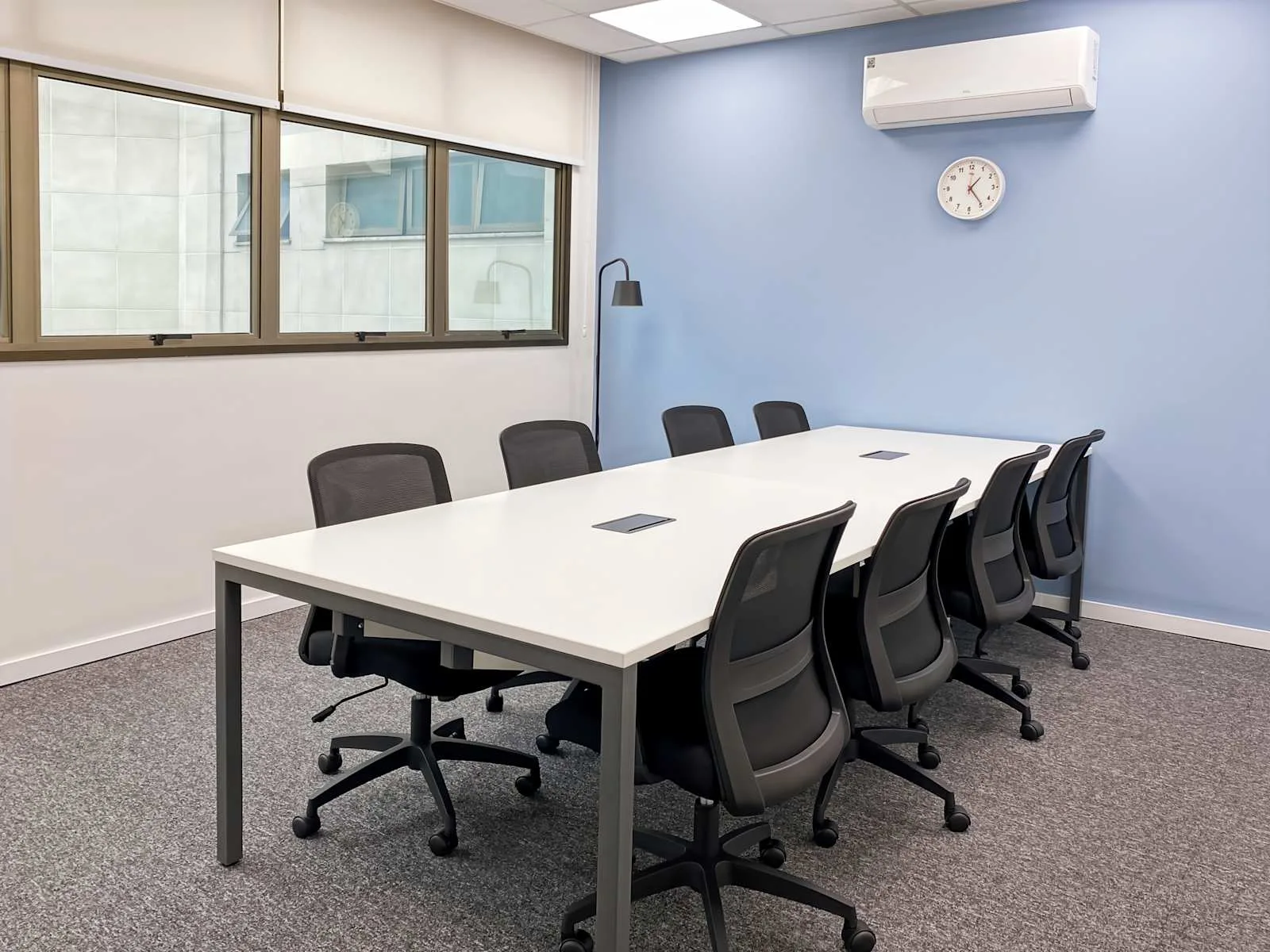 Regus Rio de Janeiro, Barra da Tijuca – Jardim Oceânico, Sala de reuniões para 8 pessoas, Rio de Janeiro