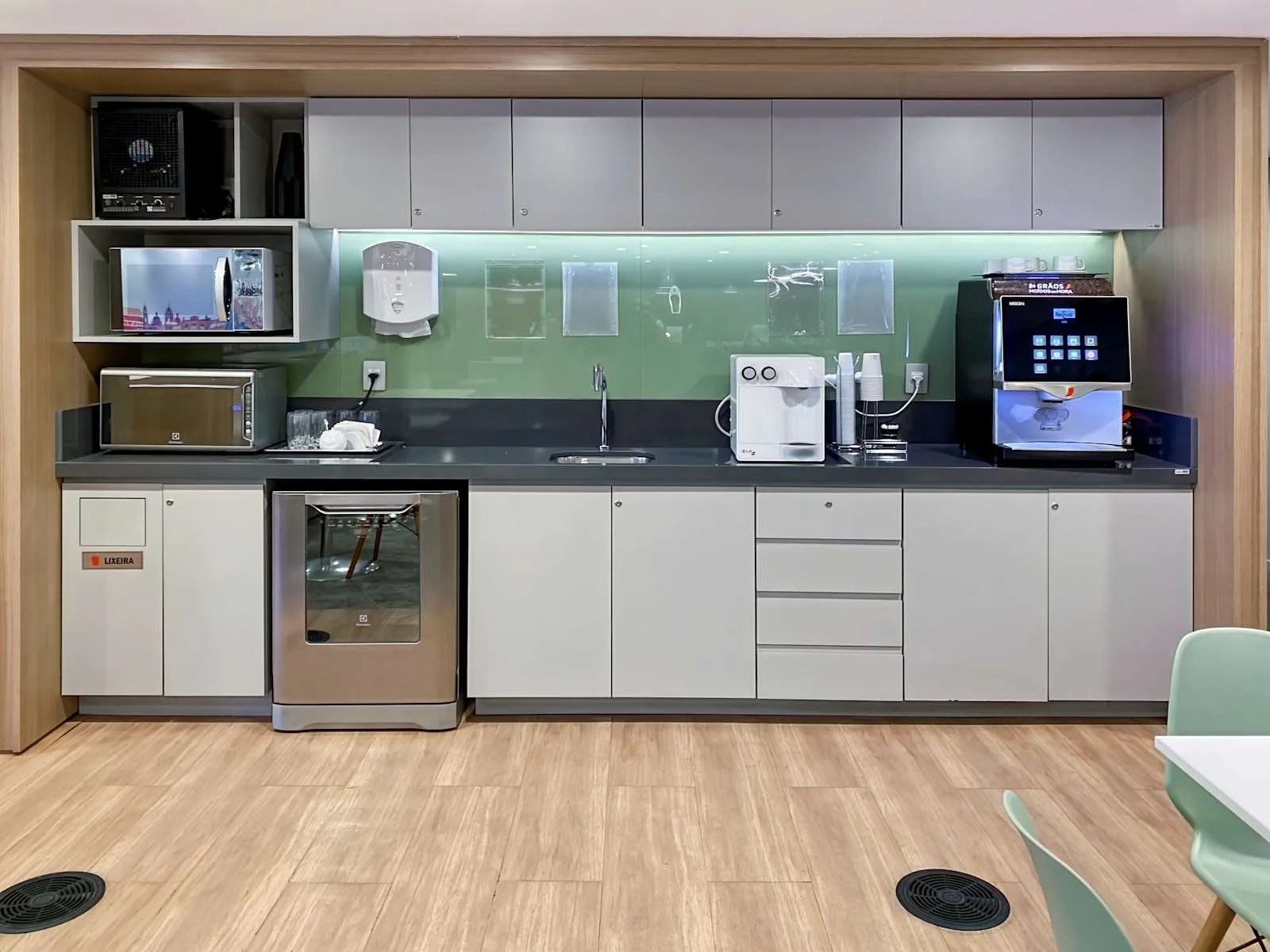 Regus RIO DE JANEIRO, Bolsa de Valores, Kitchen, Rio de Janeiro