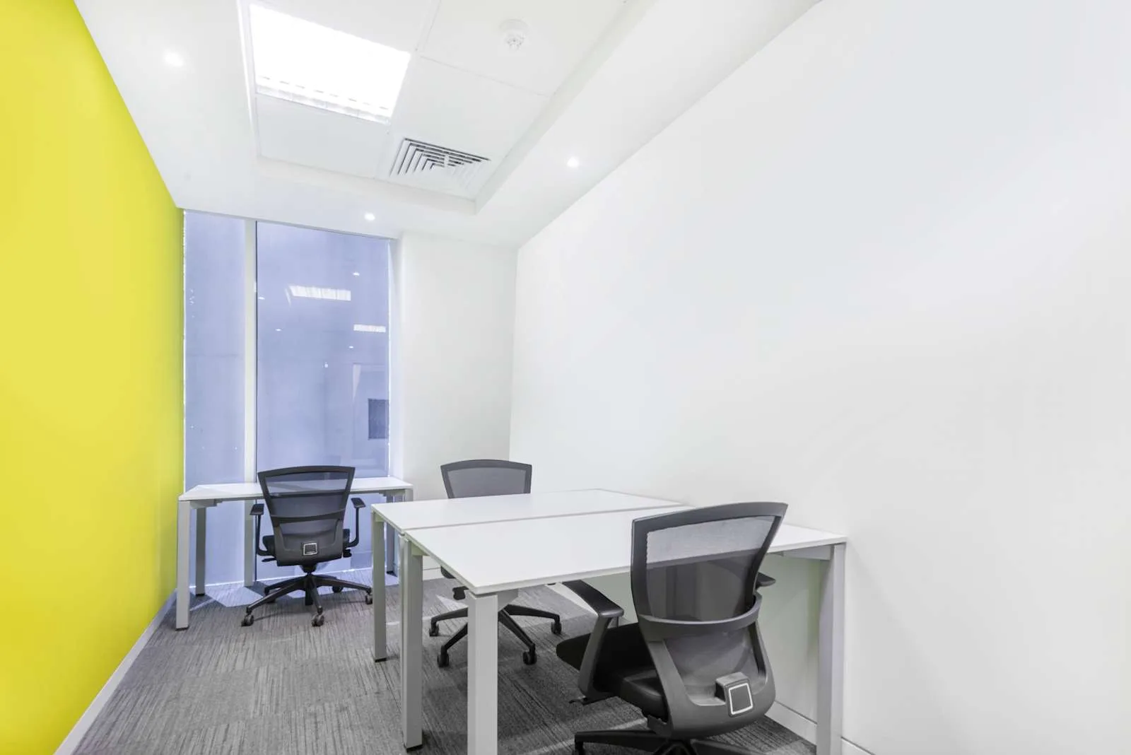 Regus RIYADH, Moon Tower، مكتب خاص بـ 3 محطات عمل، الرياض