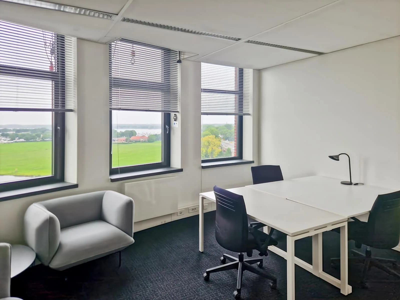 Regus ROERMOND, Looskade, Private office, 3 desks, Roermond
