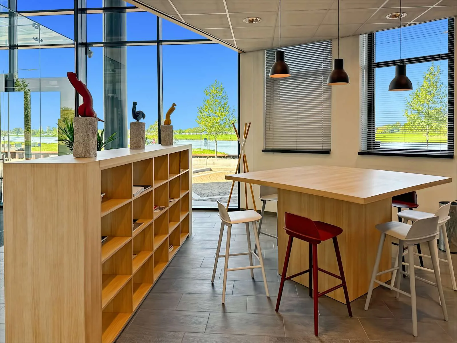 Regus ROERMOND, Looskade, Coworking space, Roermond