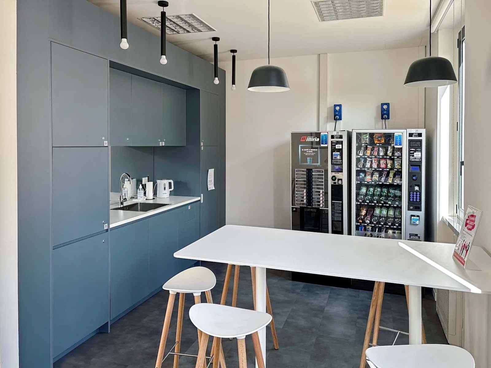 Regus Rome, Bissolati, Kitchen, Rome