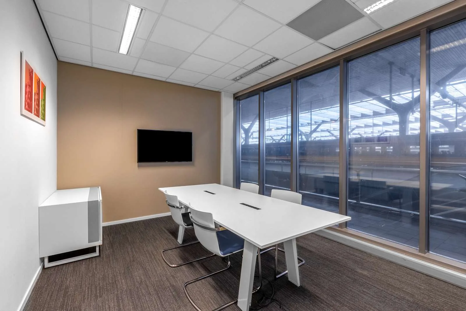 Regus ROTTERDAM, Central NS International - Regus Express, Meeting room for 4 people, Rotterdam