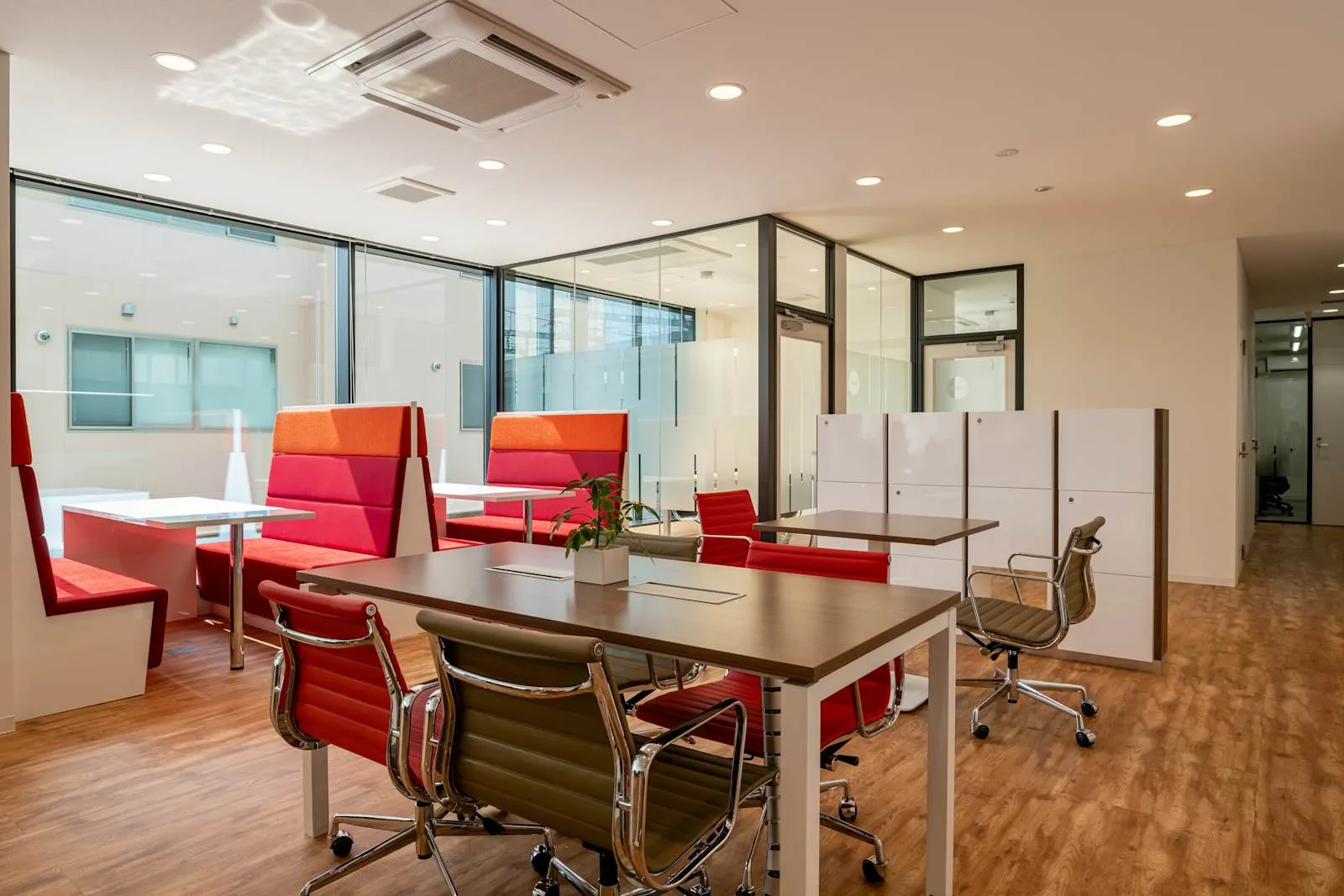 Regus SAITAMA, Omiya west、コワーキングスペース、さいたま