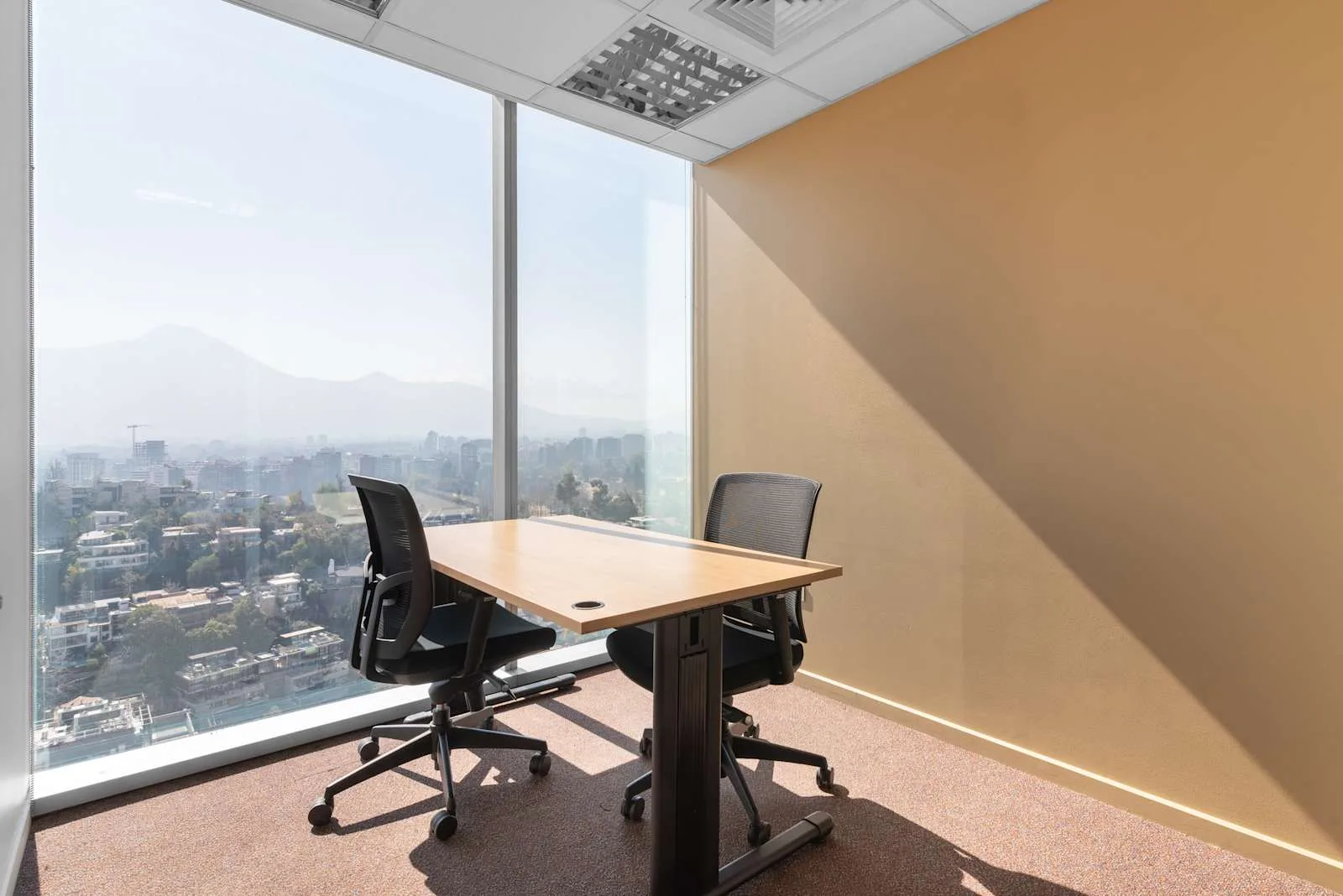 Regus SANTIAGO, Isidora 3000, Private office, 2 desks, Santiago