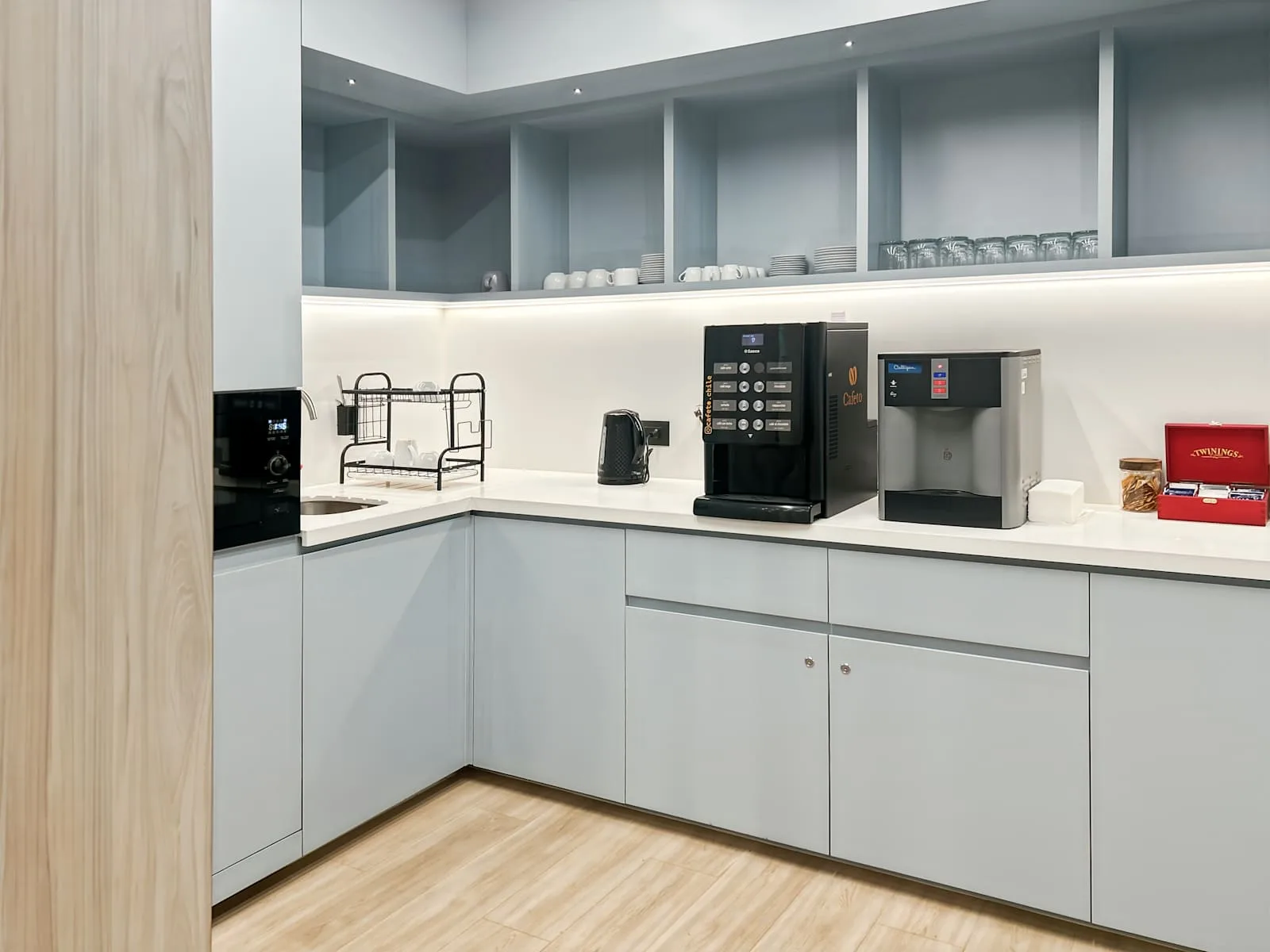 Regus Santiago, Rooftop Kennedy, Kitchen, Santiago