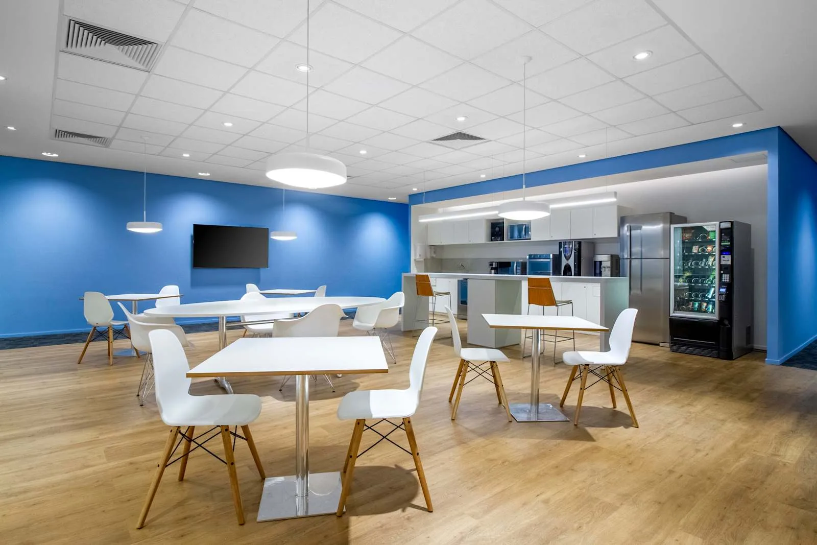 Regus SAO PAULO, Alphaville - Castelo Branco - Tambore, Cafetaria, Barueri