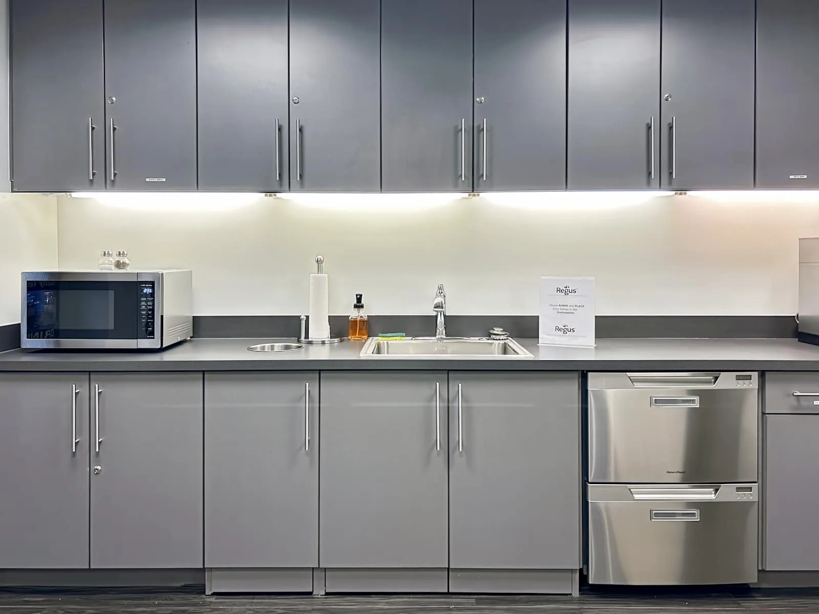 Regus SC, Mt. Pleasant - Gregorie Ferry Landing, Kitchen, Mt. Pleasant, SC