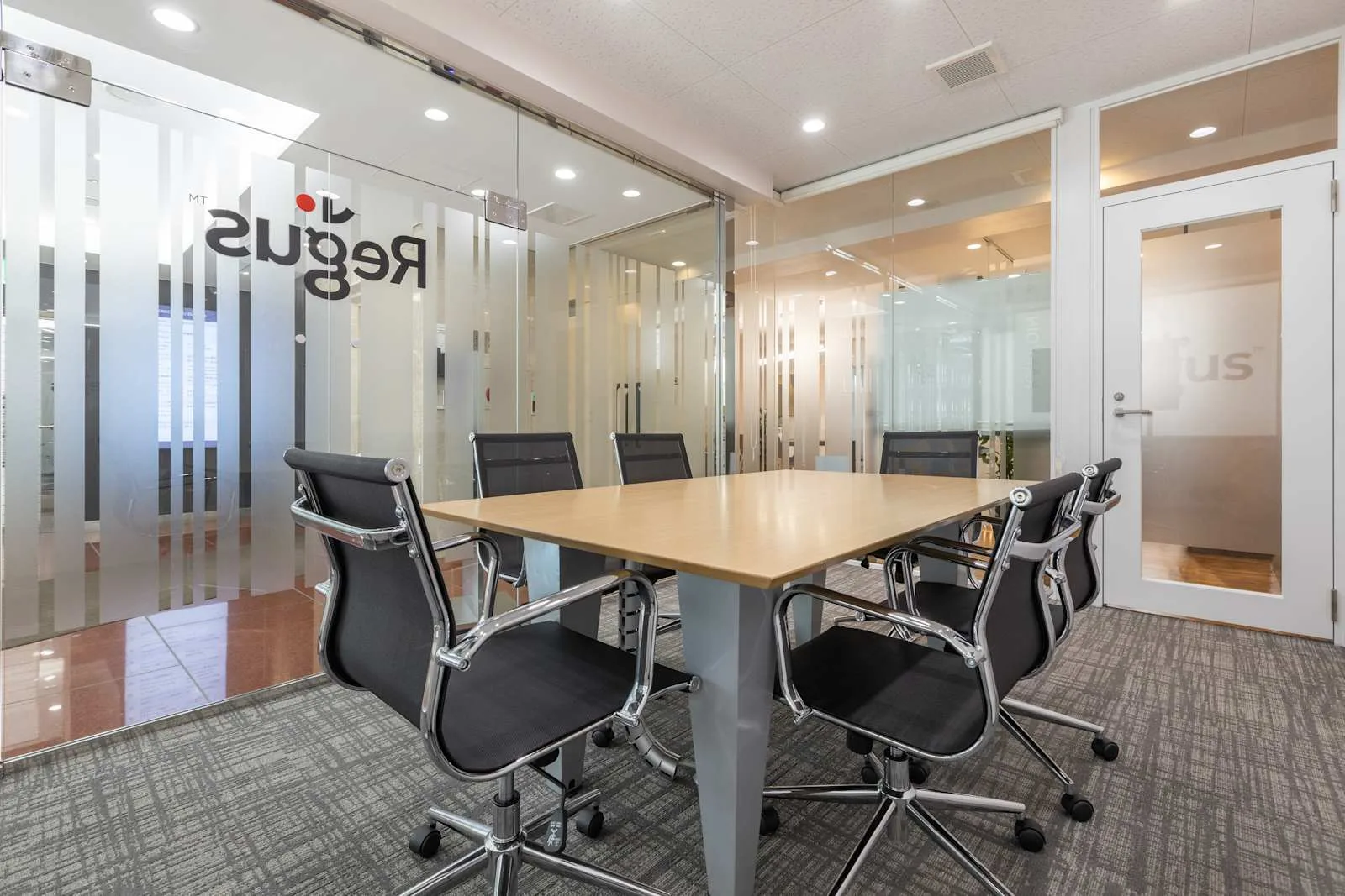 Regus SENDAI, Kakyoin、会議室（6名）、仙台