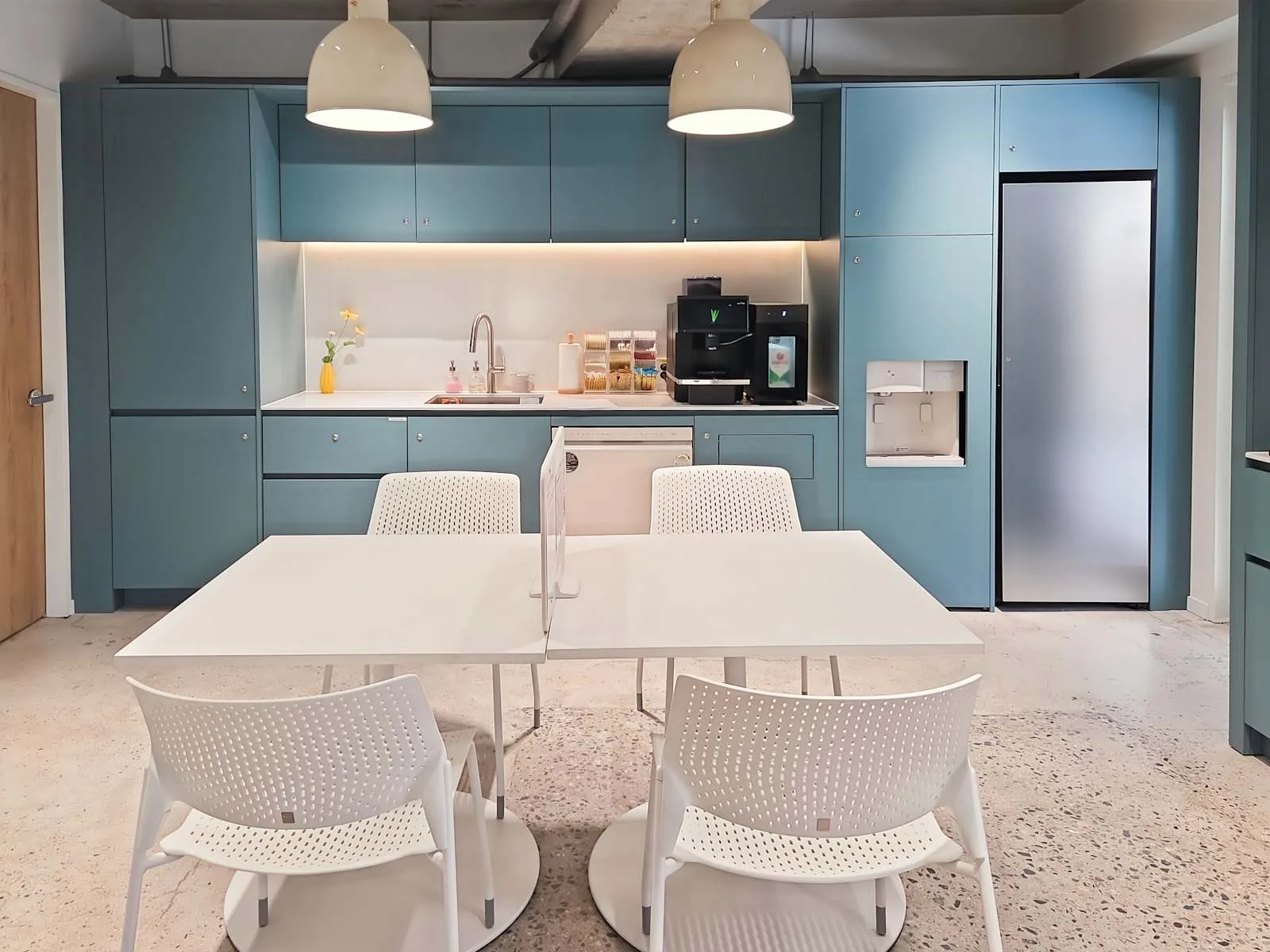 Regus Seoul, Itaewon Bluesky, Kitchen, Seoul