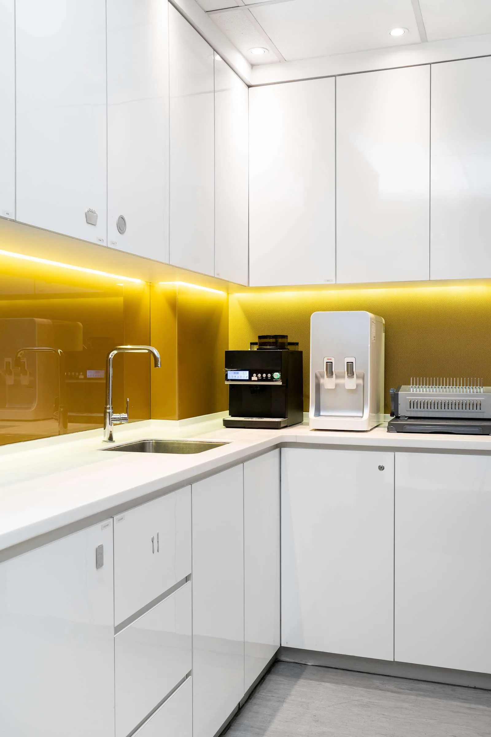 Regus SHAH ALAM, Wisma Sunway, Kitchen, Shah Alam