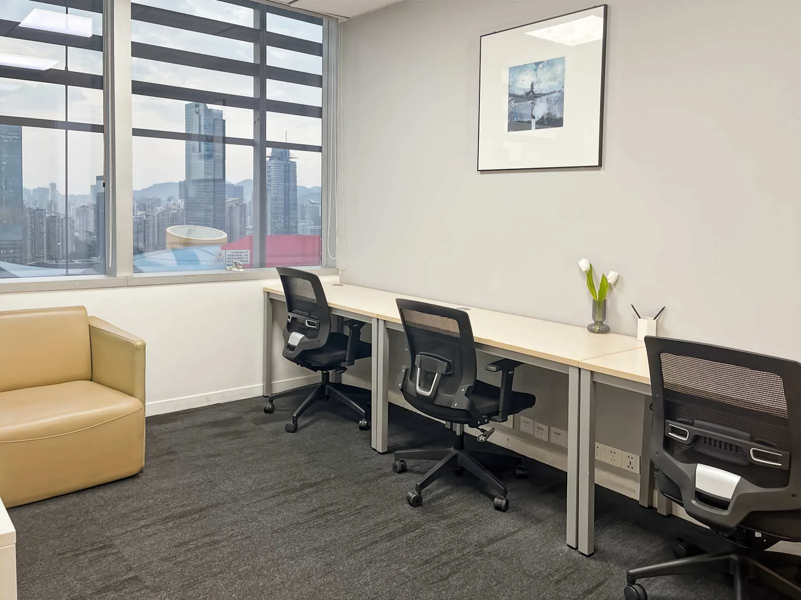 Regus SHENZHEN, Futian Anlian、3个工位的独立办公室、深圳市