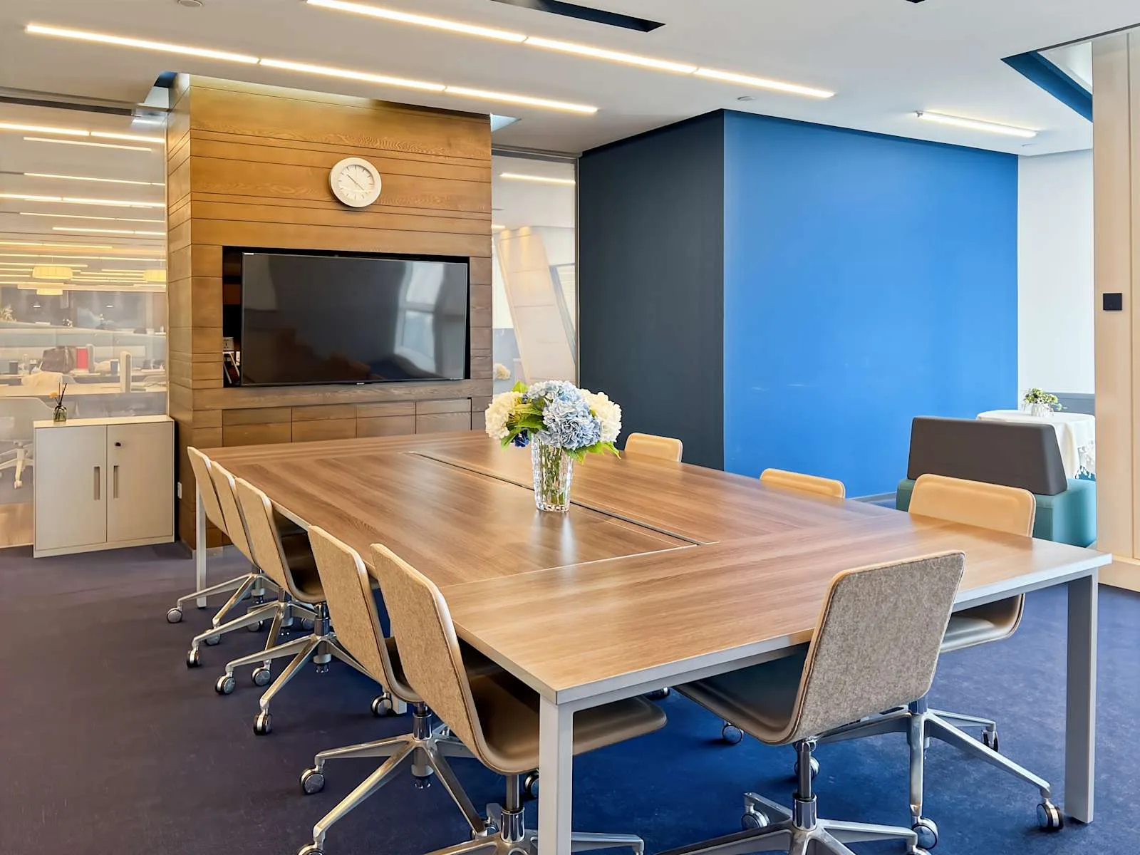 Regus SHENZHEN, Ping An International Finance Centre、8人会议室、深圳市