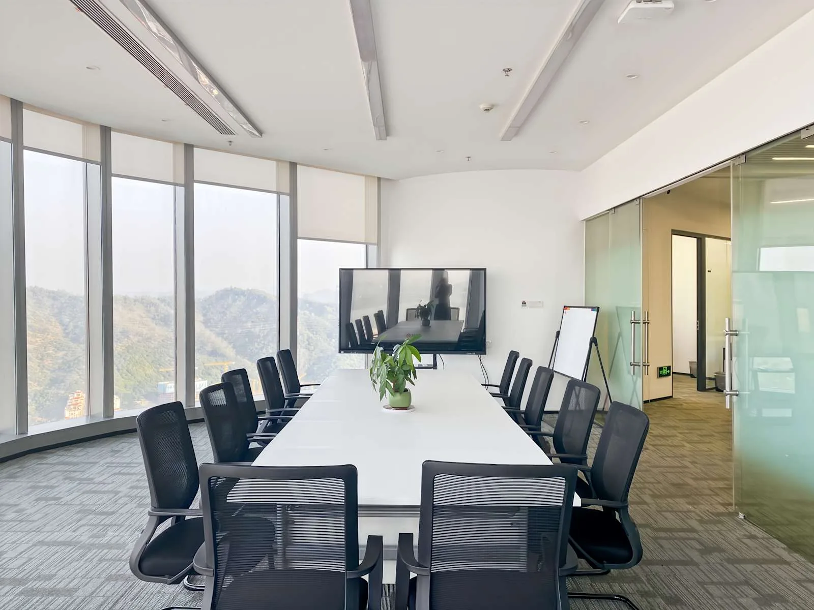 Regus Shenzhen, Qianhai Shimao Financial Center Phase II、12人会议室、深圳市
