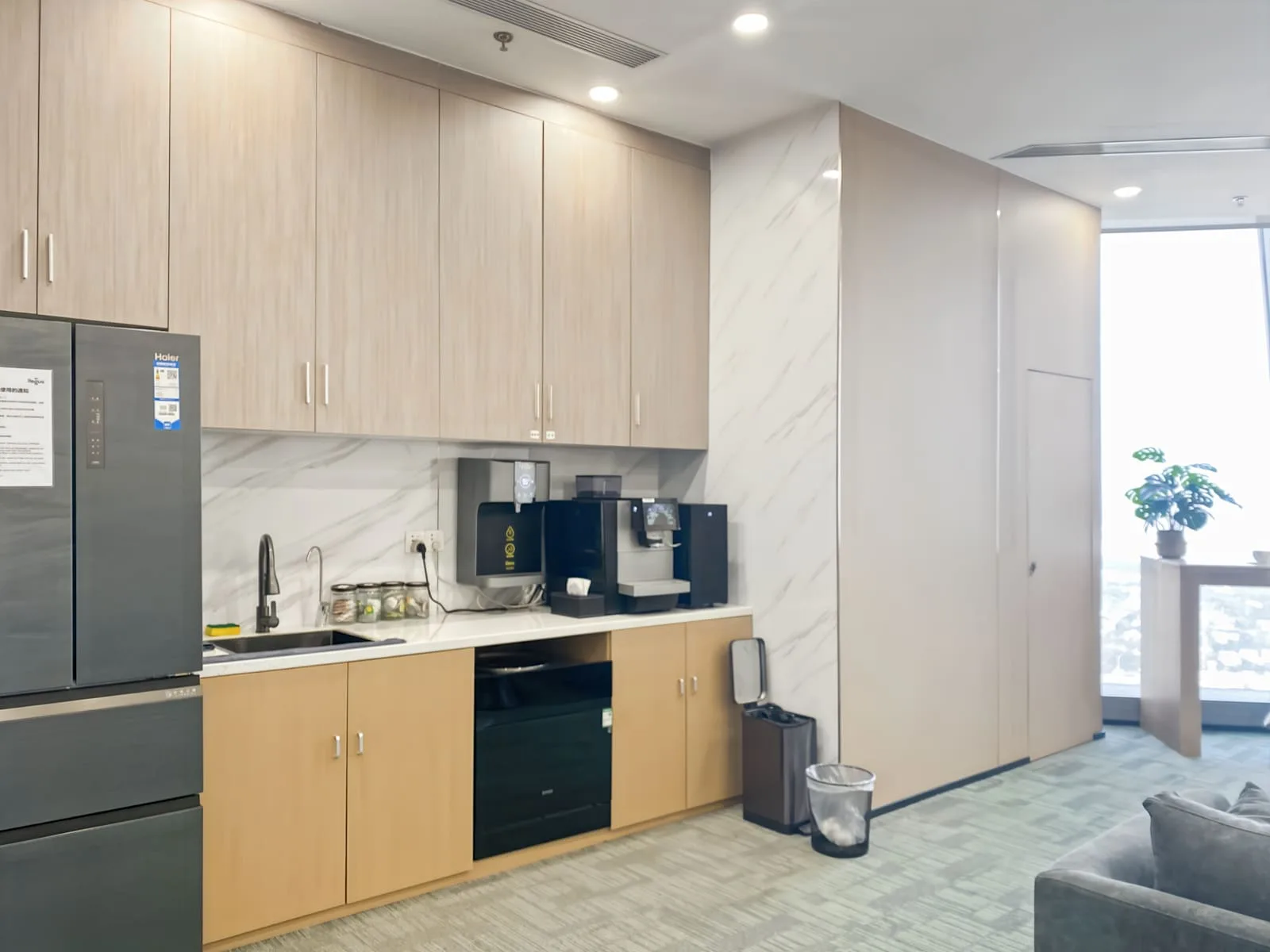 Regus Shenzhen, Qianhai Shimao Financial Center Phase II, Kitchen, Shenzhen