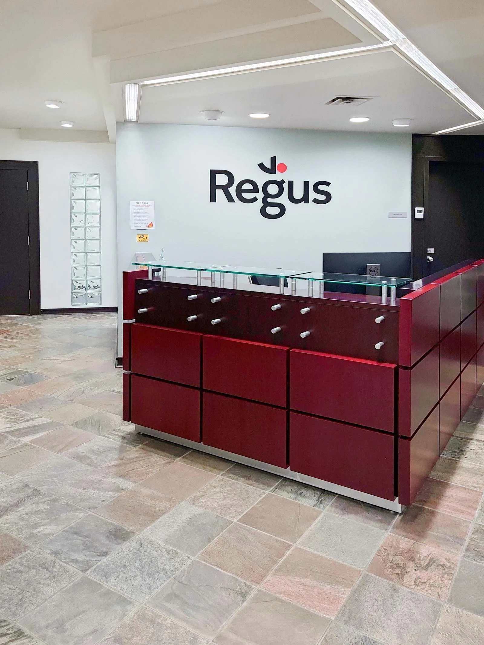 Regus SK, Saskatoon - Scotiabank Building, Reception, Saskatoon, SK