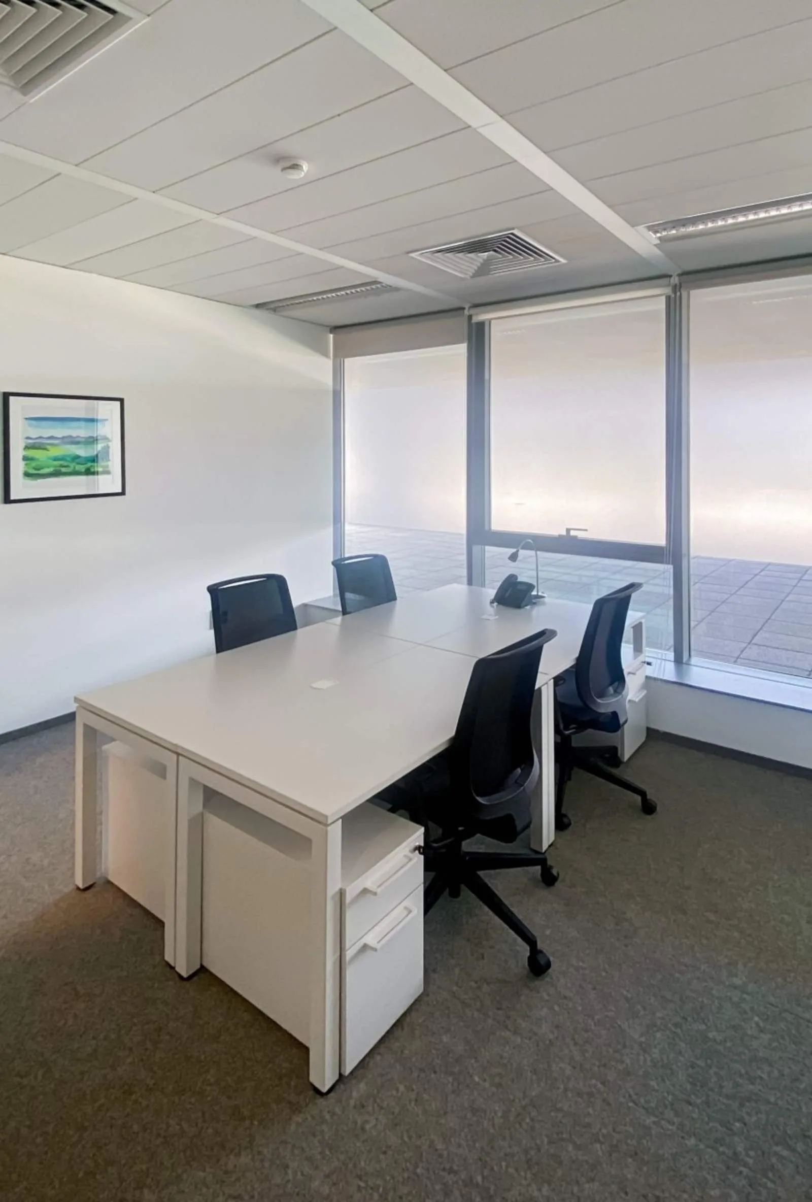 Regus Sofia, European Trade Centre (EUR), Самостоятелен офис с 4 работни места, Sofia