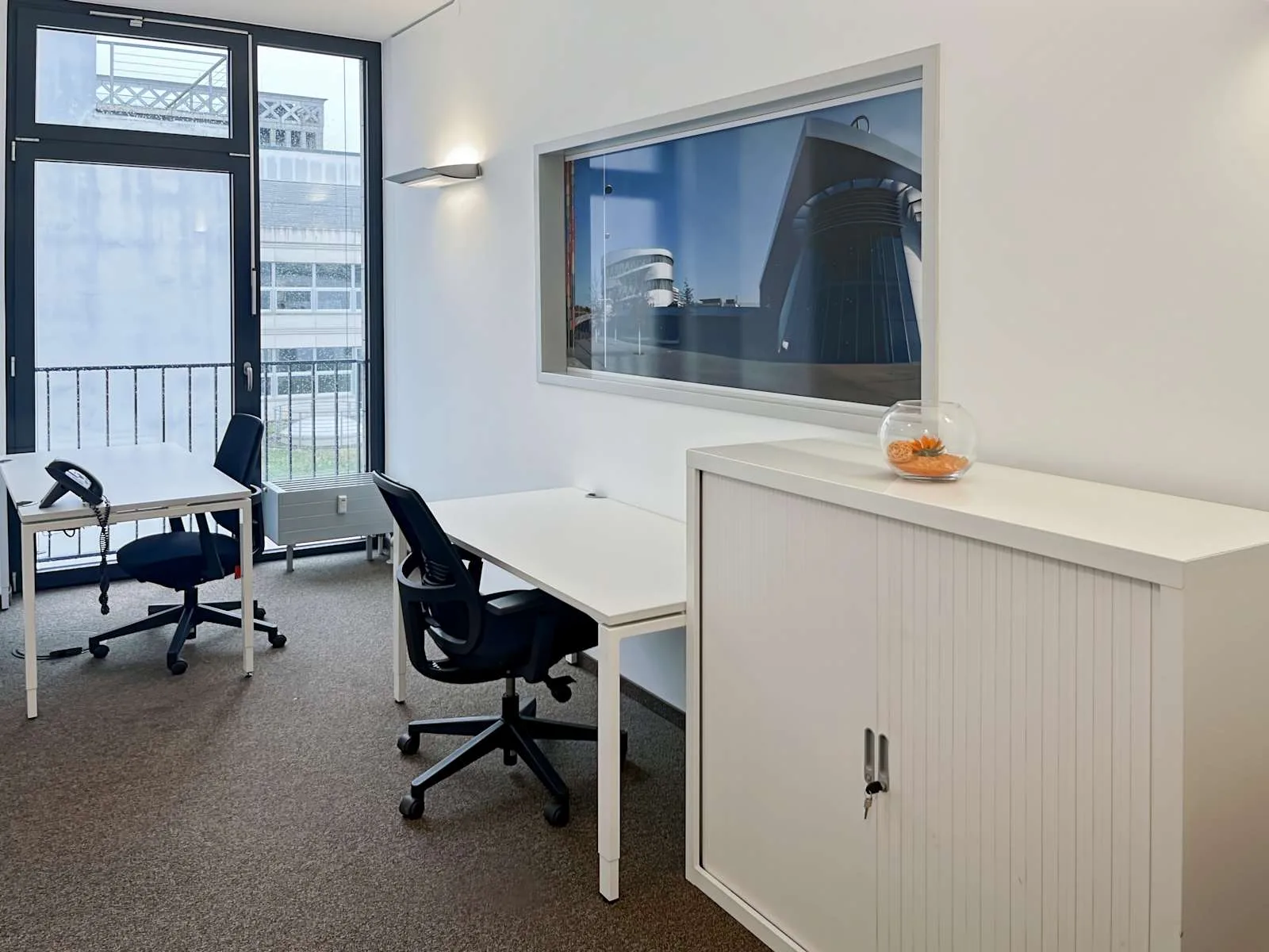 Regus STUTTGART, Königstraße, Privatbüro mit 2 Arbeitsplätzen, Stuttgart