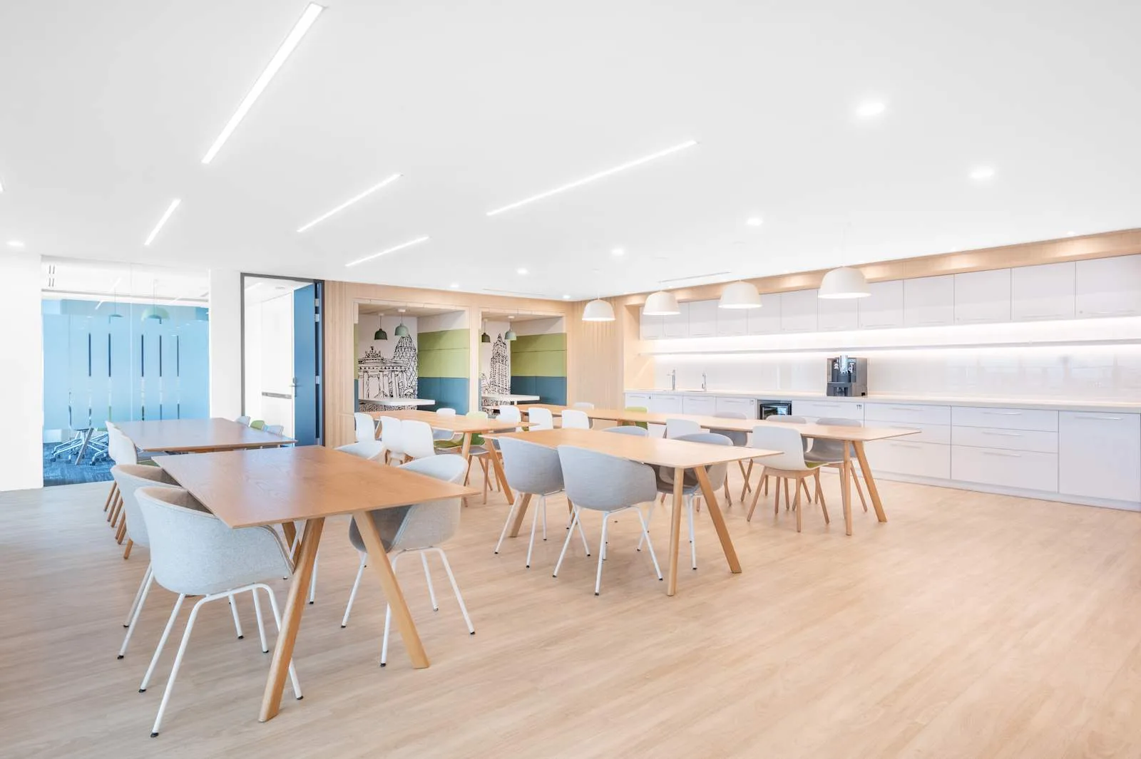 Regus SUBANG JAYA, Menara Summit, Cafeteria, Subang Jaya