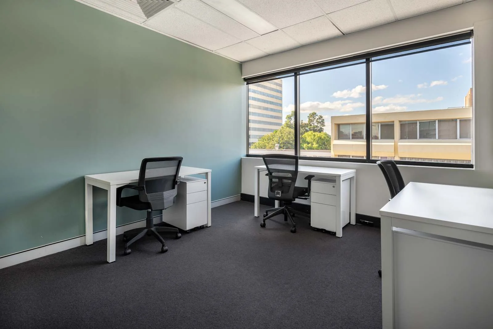 Regus SYDNEY, Liverpool, Private office, 3 desks, Bankstown, NSW