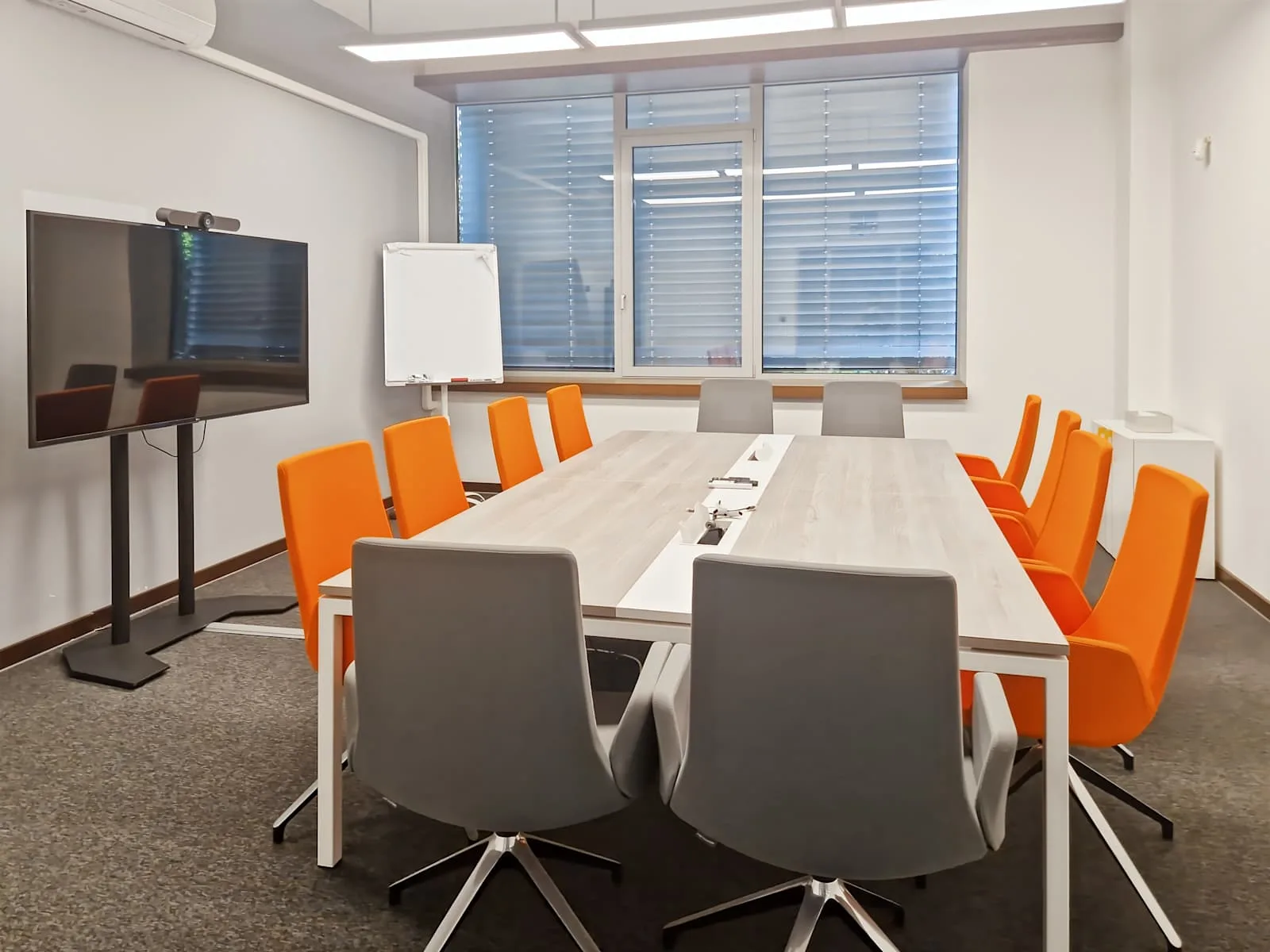 Regus Szentendre, Dobogokoi, Tárgyaló 12 főre, Szentendre