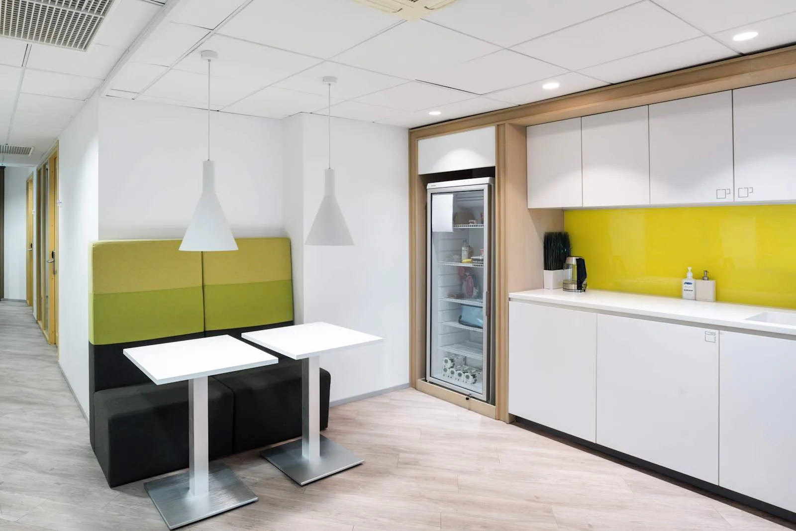 Regus TALLINN, Metro Plaza, Kitchen, Tallinn