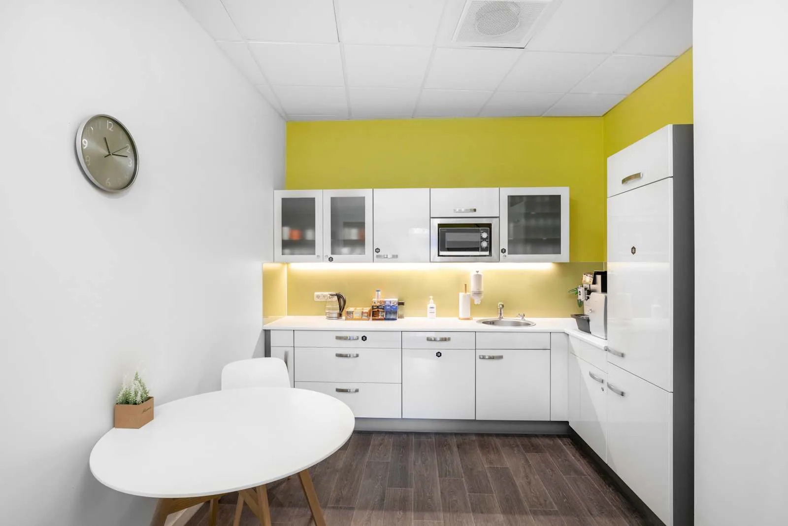 Regus TALLINN, Tornimae, Kitchen, Tallinn