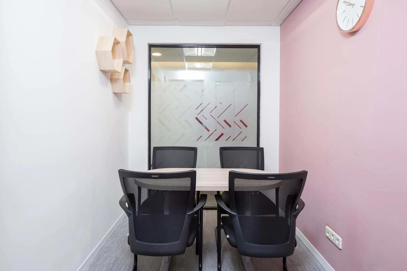 Regus TBILISI, Freedom Square, Meeting room for 4 people, Tbilisi