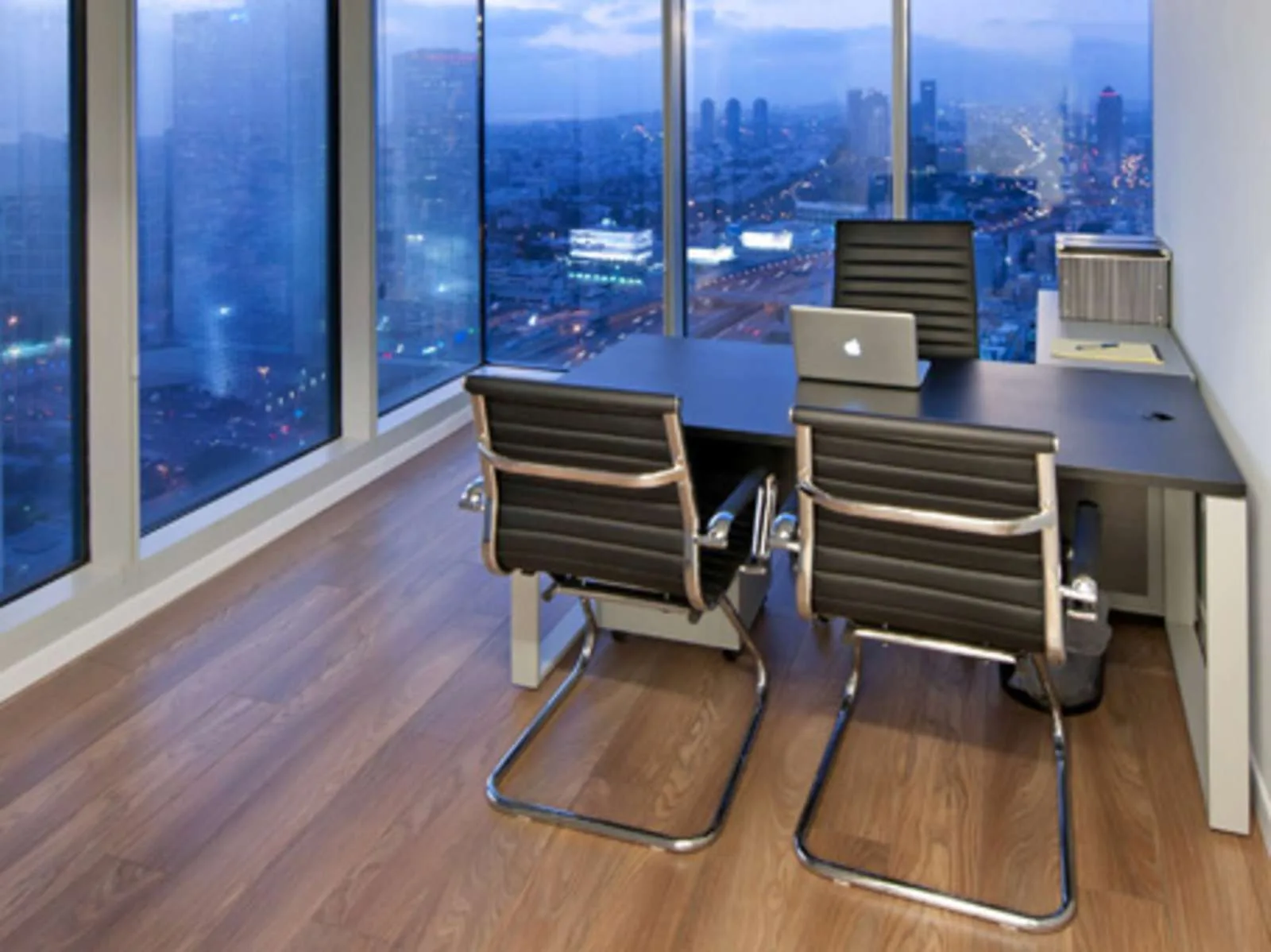 Regus TEL AVIV, Electra Tower, משרד פרטי עם עמדה אחת, תל אביב