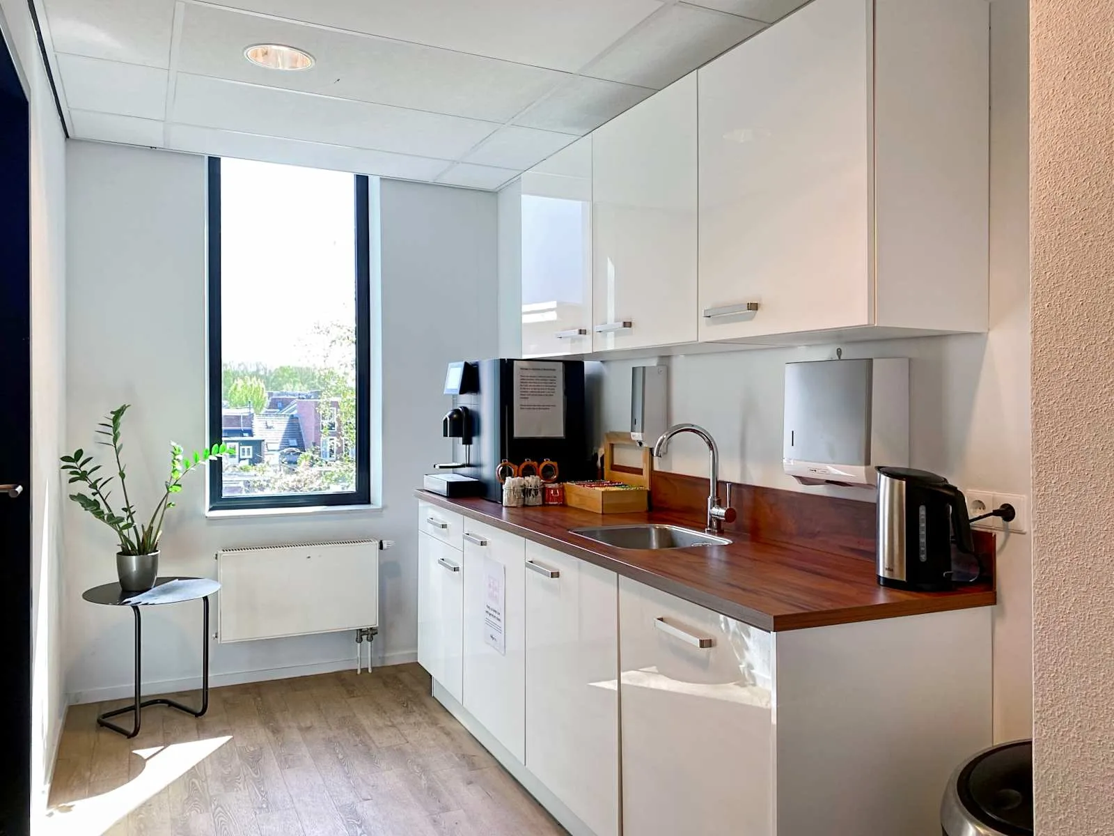 Regus TILBURG, Central Station, Kitchen, Tilburg