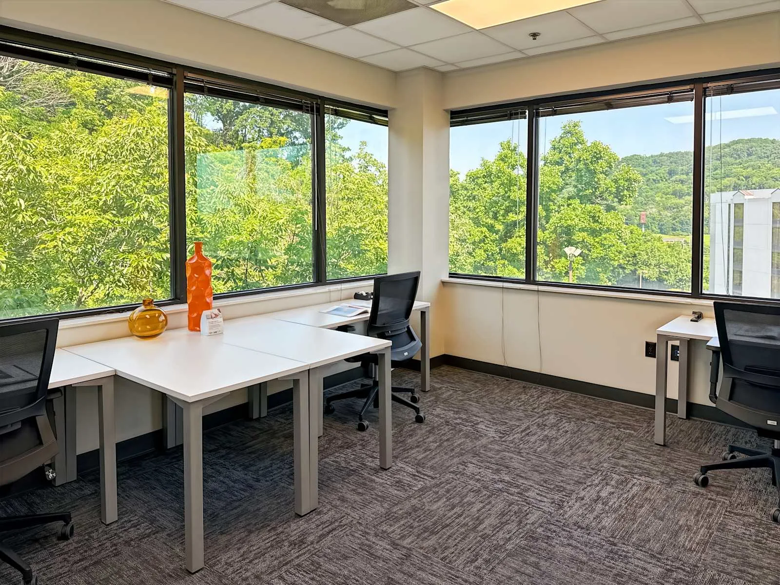 Regus TN, Brentwood - Summit View Drive, Private office, 3 desks, Brentwood, TN