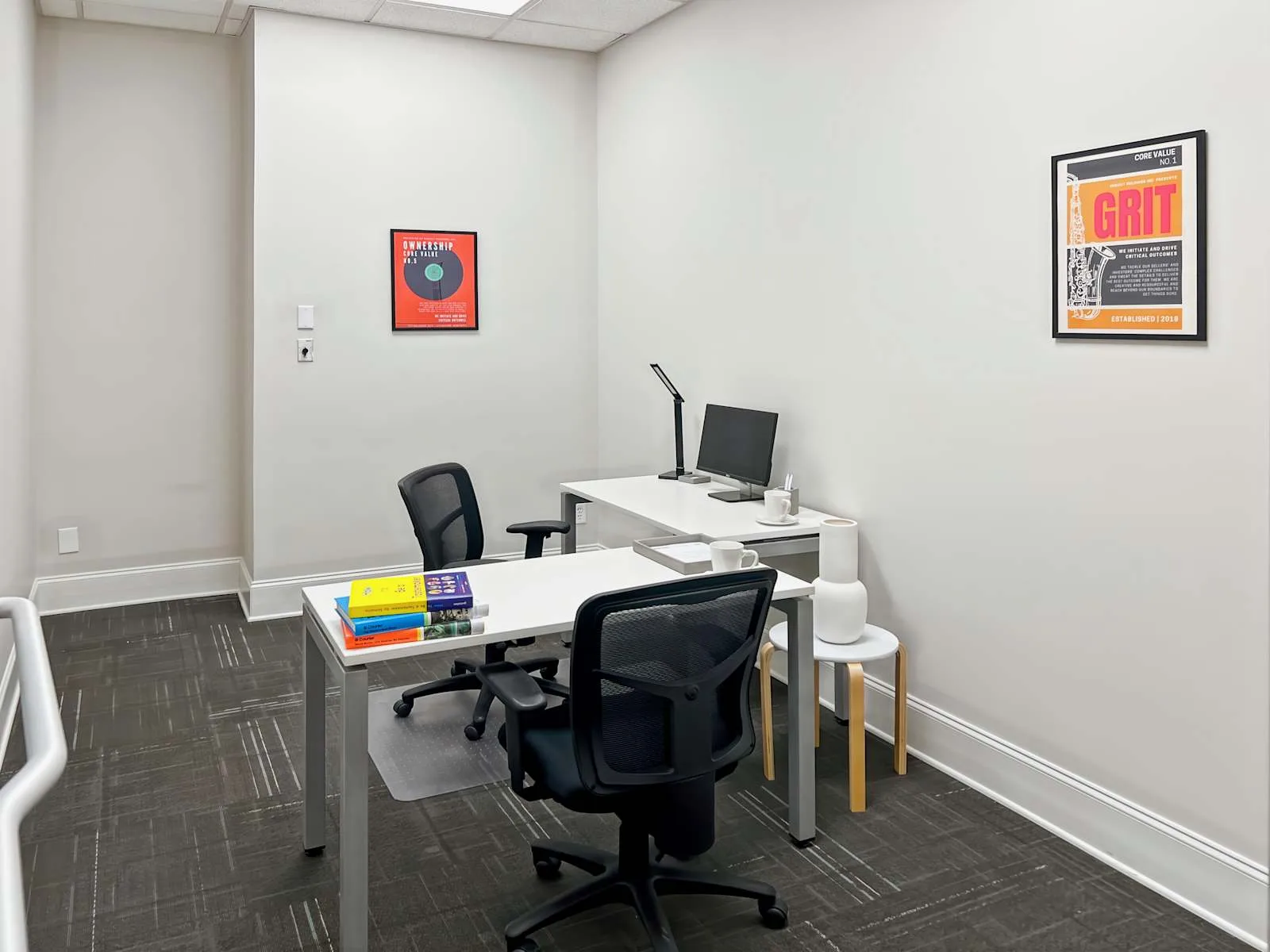 Regus TN, Jackson - N Liberty St, Private office, 2 desks, Jackson, TN