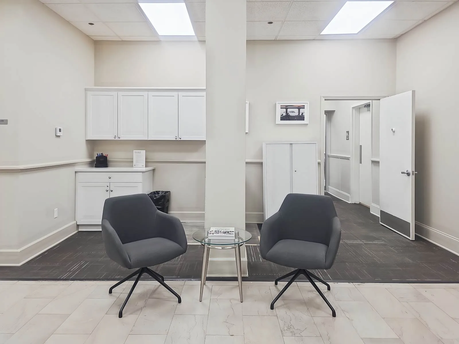 Regus TN, Jackson - N Liberty St, Lounge, Jackson, TN