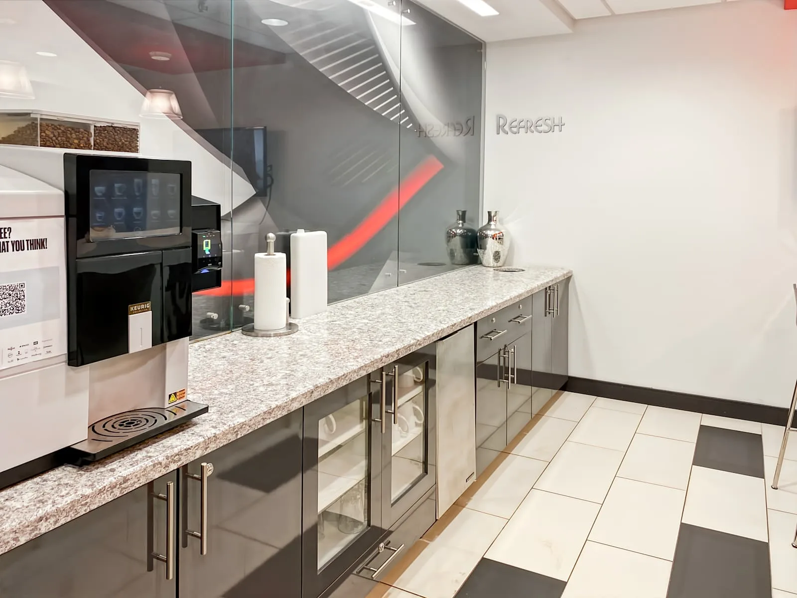 Regus TN, Knoxville - First Horizon Plaza, Kitchen, Knoxville, TN
