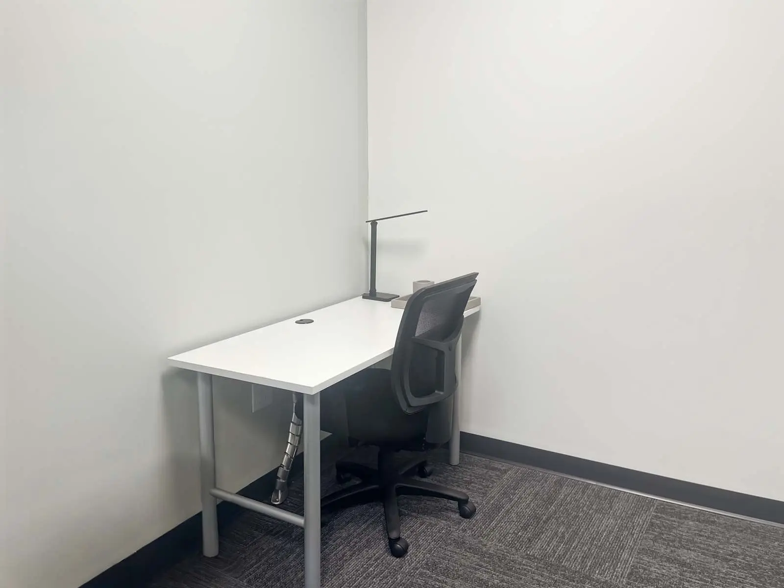 Regus TN, Knoxville - Hall of Fame Drive, Private office, 1 desk, Knoxville, TN