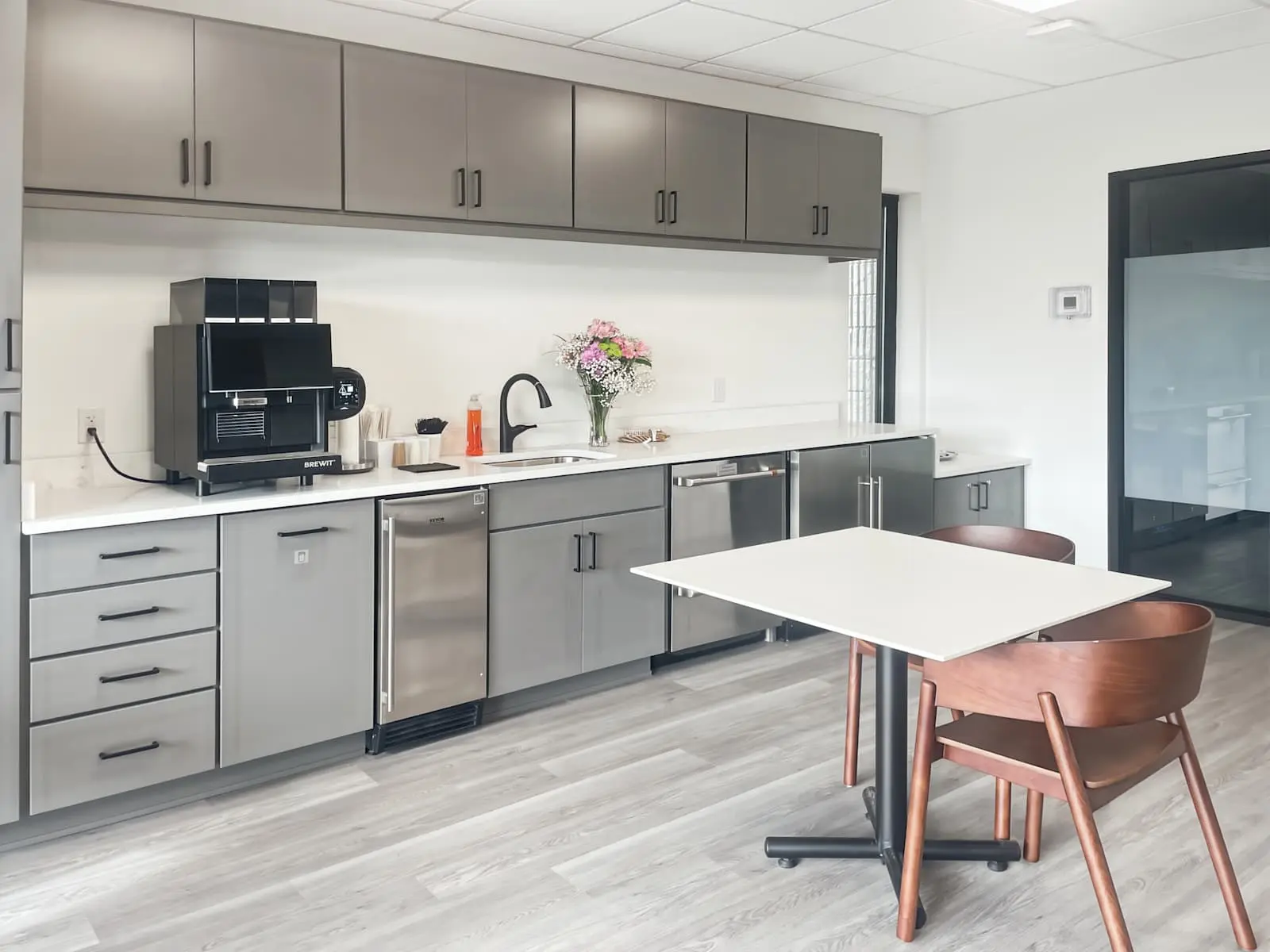 Regus TN, Knoxville - Hall of Fame Drive, Kitchen, Knoxville, TN