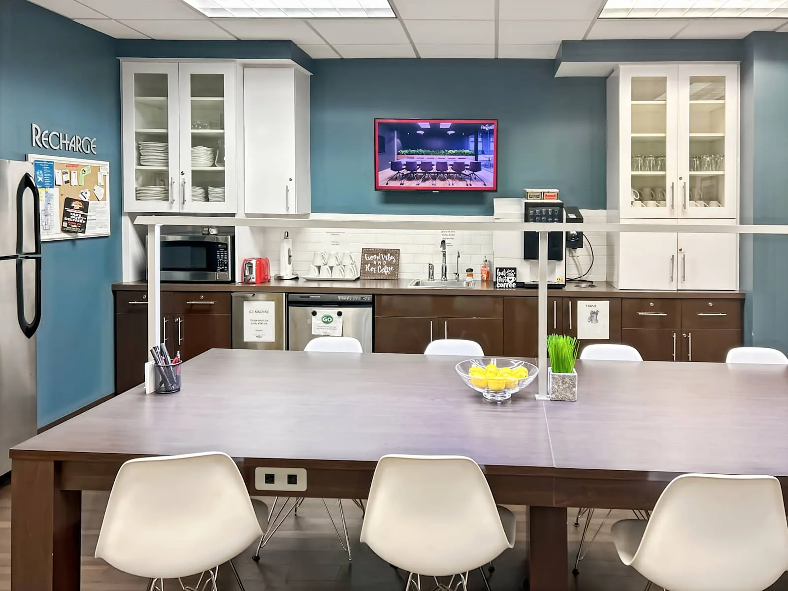 Regus TN, Nashville - Highland Ridge II, Kitchen, Nashville, TN